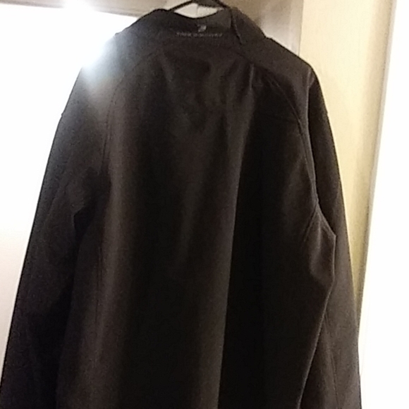 Men's Base Camp Softshell Jacket - Picture 2 of 3